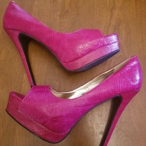 Miss Me? Magenta Heels